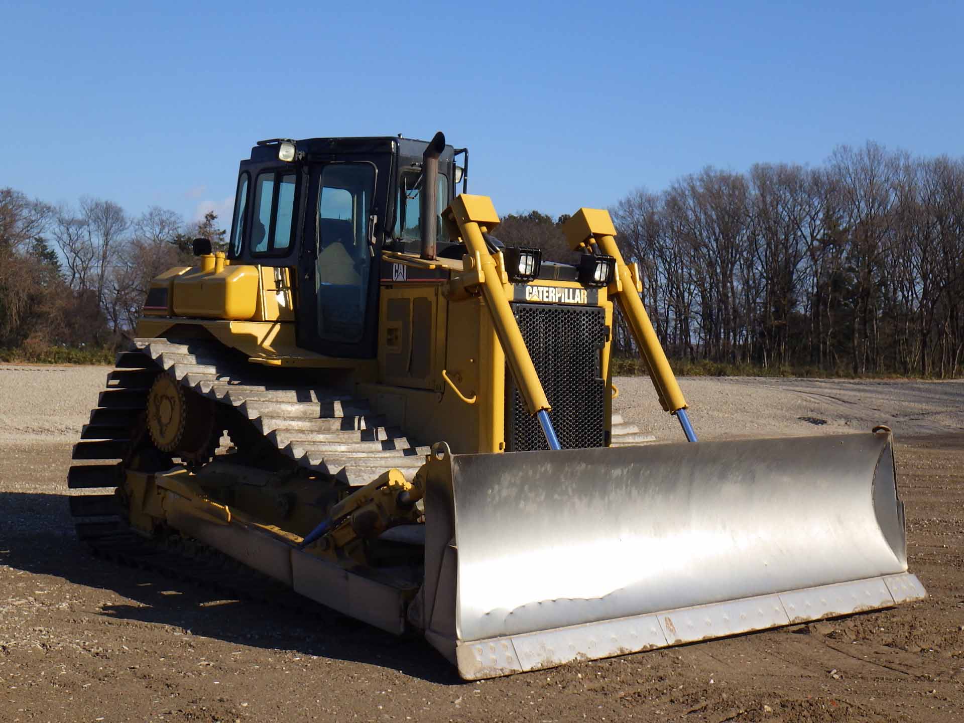 BULLDOZERS CAT D6R