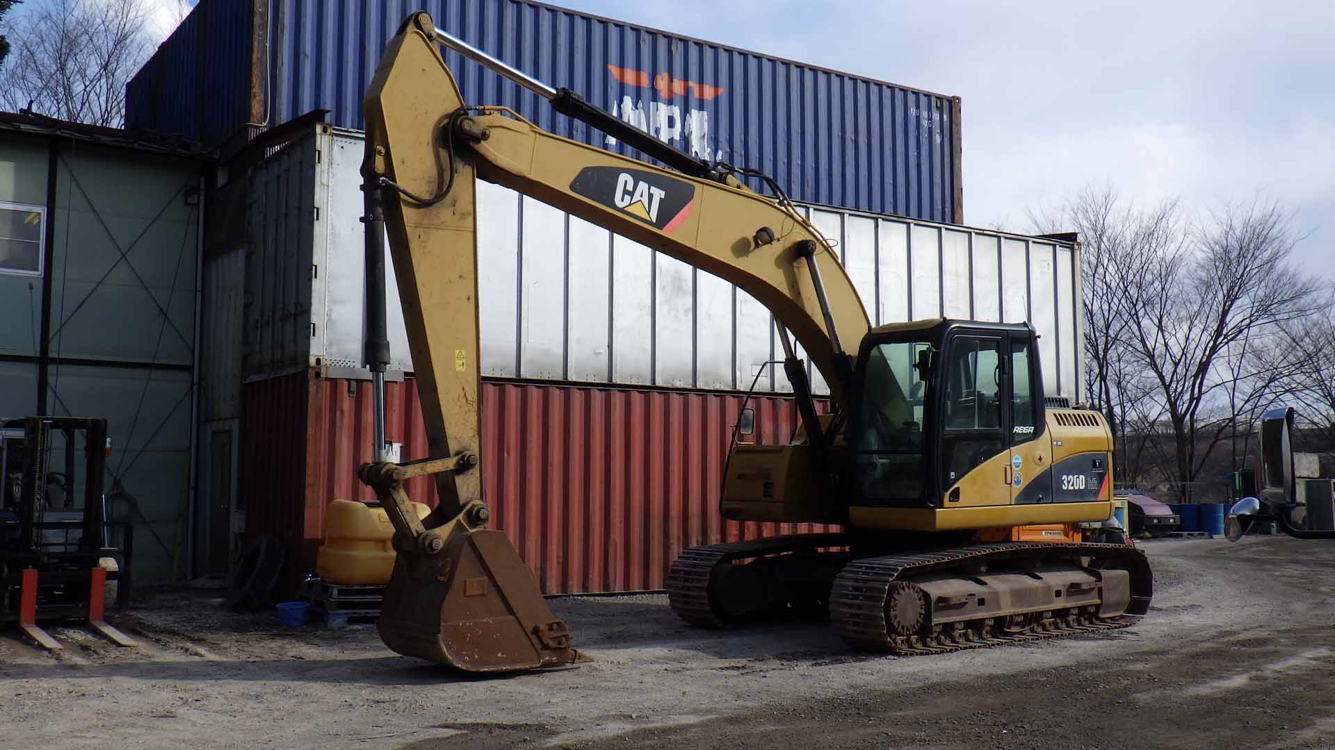 EXCAVATOR CAT 320DRR