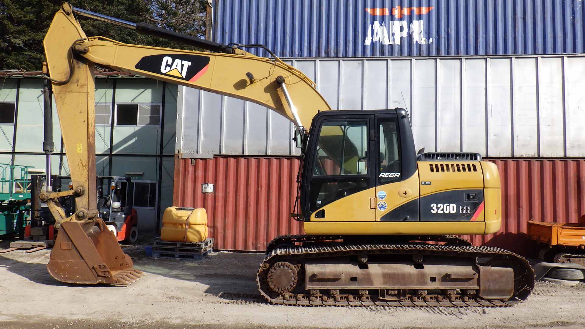 EXCAVATOR CAT 320DRR